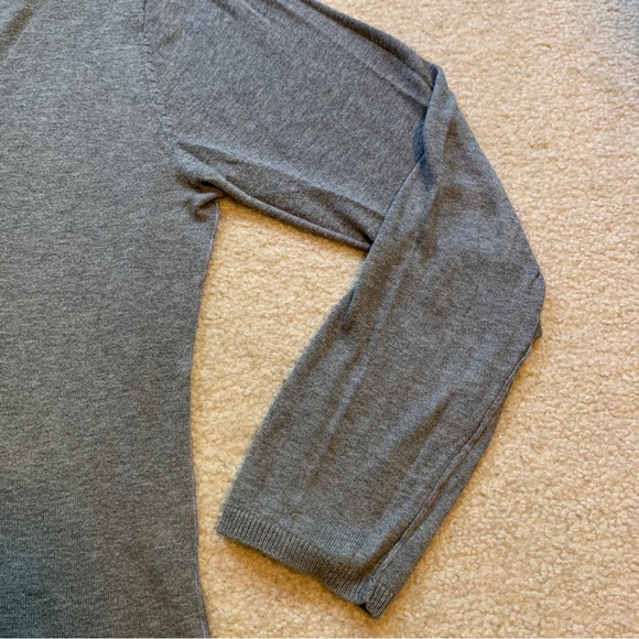 Lark & Wolff Grey Cotton Pull Over Sweater Long Sleeve V Neck Mens Size S - Picture 10 of 12